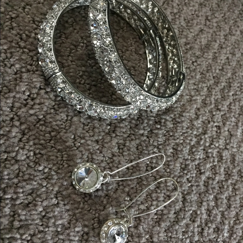 Jewelry sets! - Picture 2 of 8